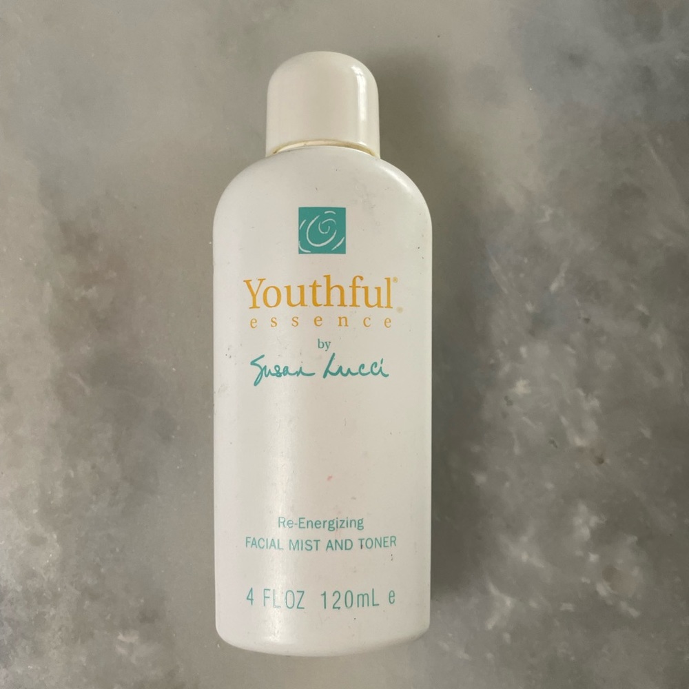 Susan Lucci Youthful Essence Re-energizing Facial Mist and Toner